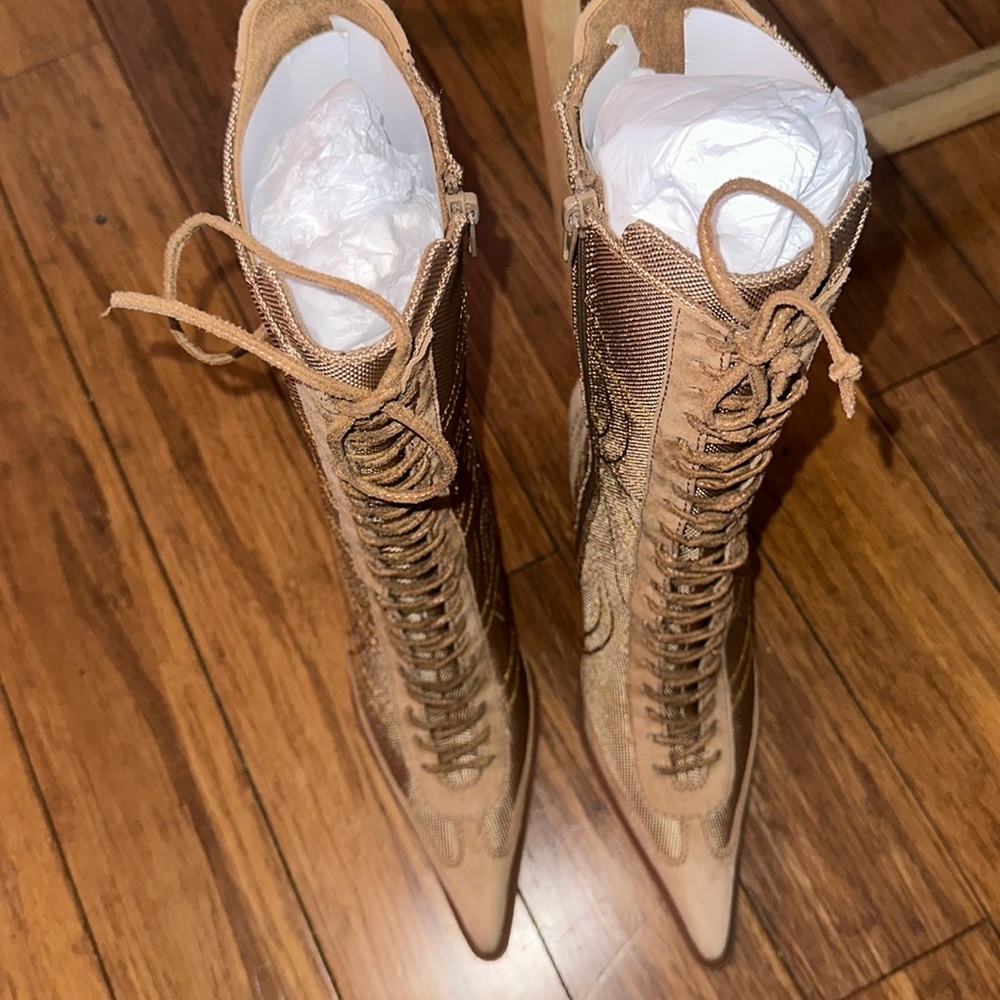Jeffrey Campbell